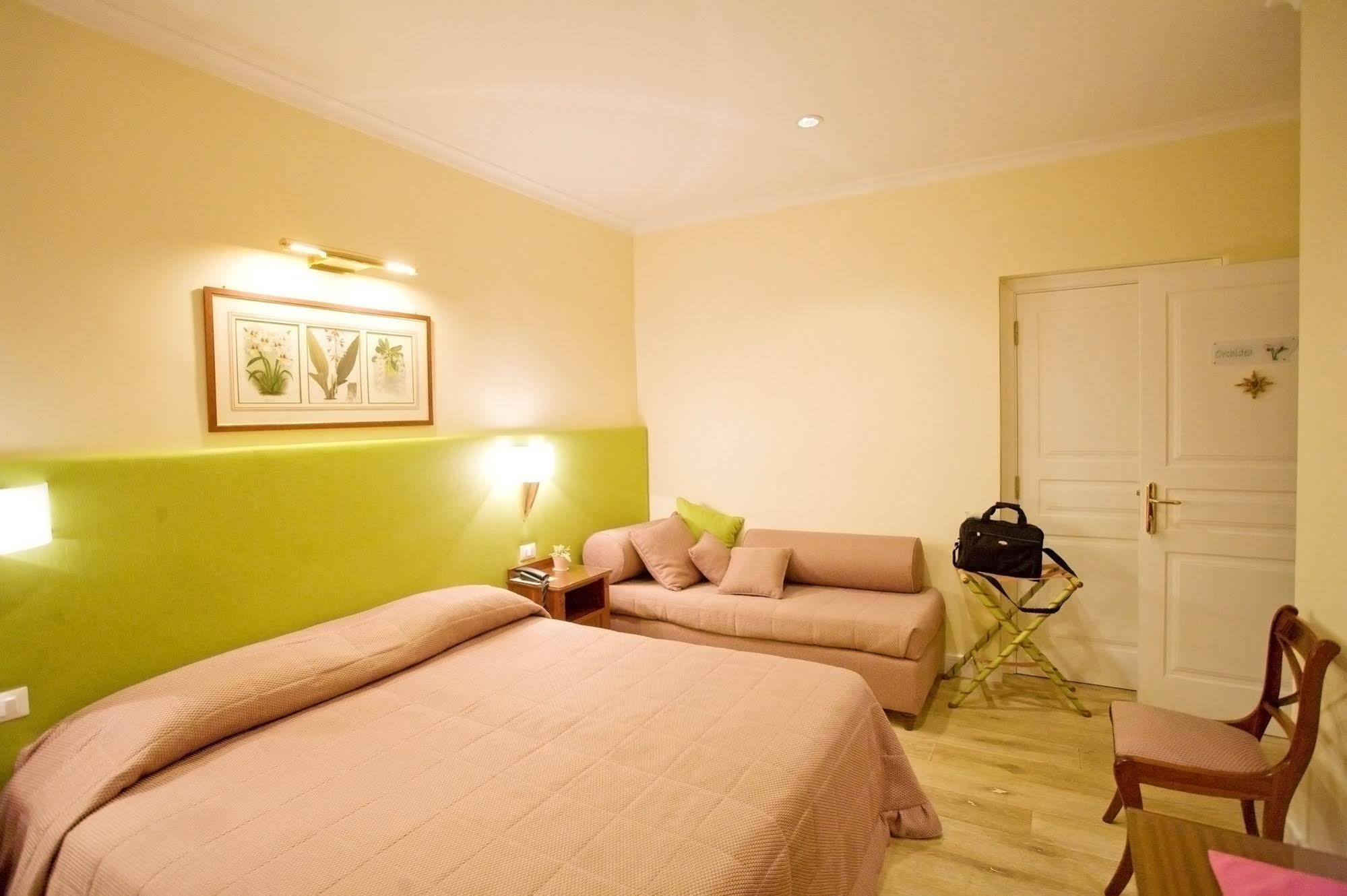 I Giardini Del Quirinale Bed & Breakfast Rome Exterior photo