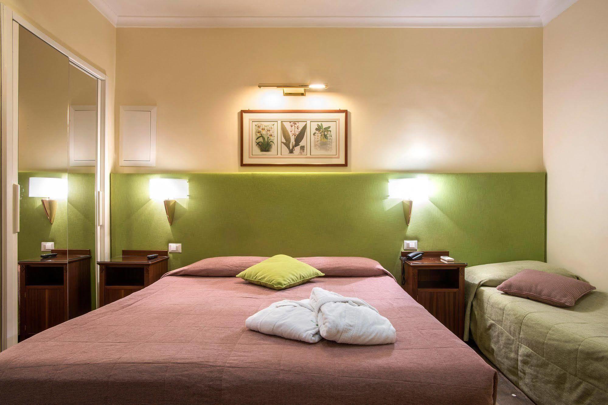 I Giardini Del Quirinale Bed & Breakfast Rome Exterior photo